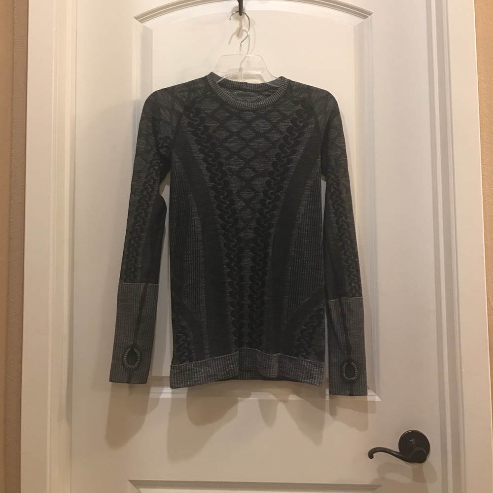 SOLD. Lululemon Restless long sleeve