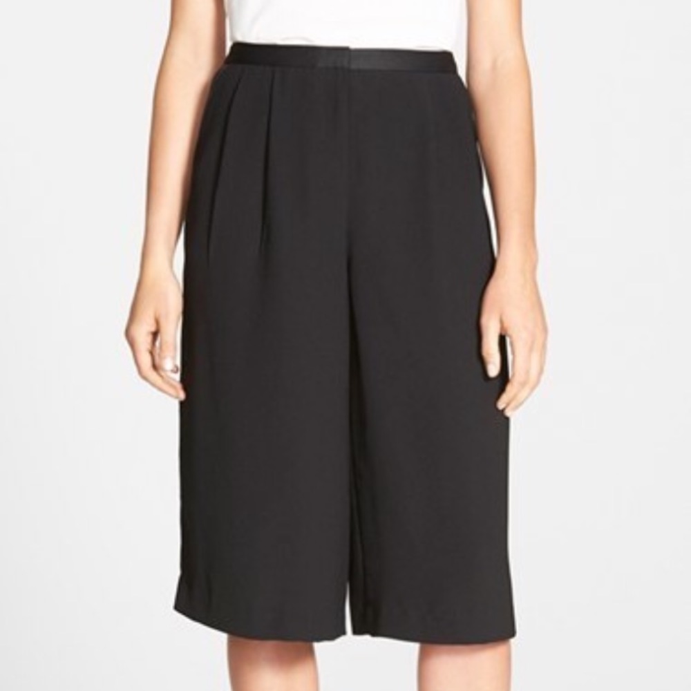Vince Camuto black culottes 0 NWT