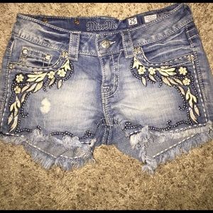 Size 25 Miss Me shorts