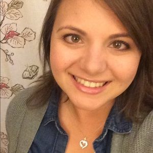 Meet your Posher, April