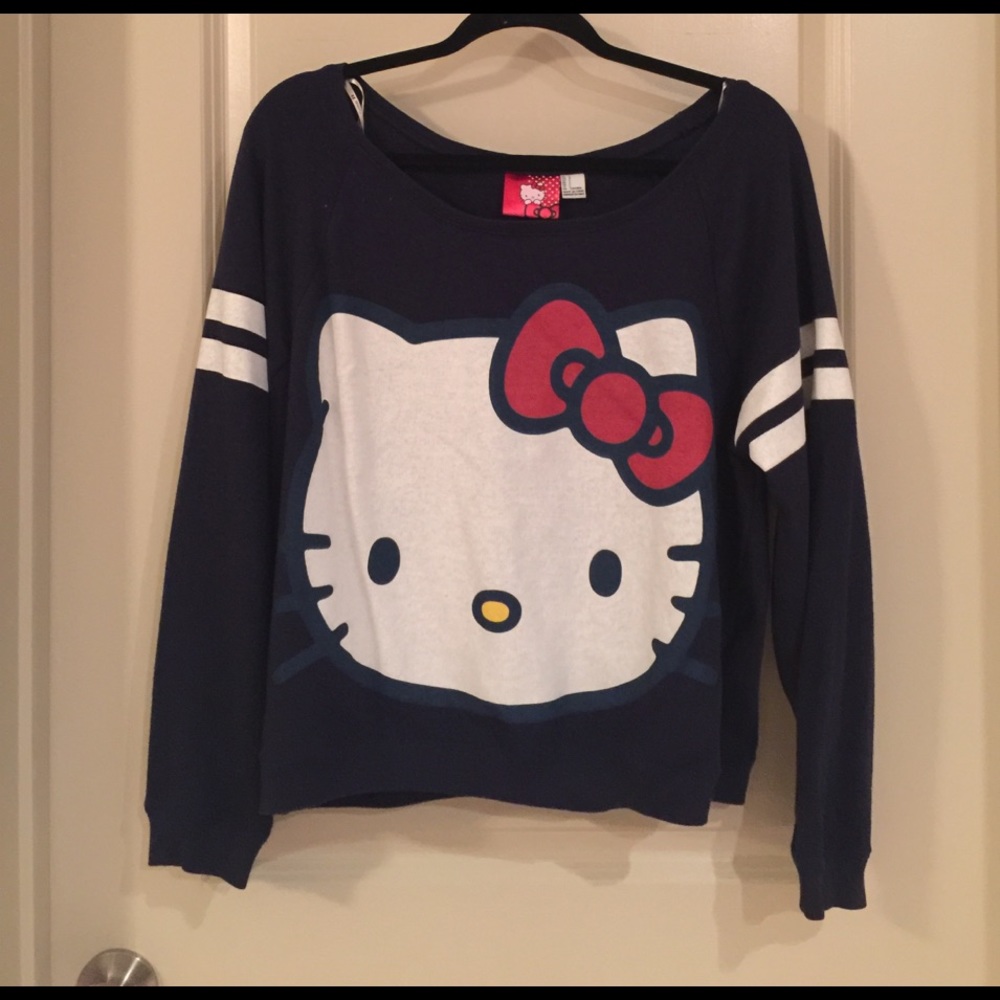 Hello kitty crop sweater
