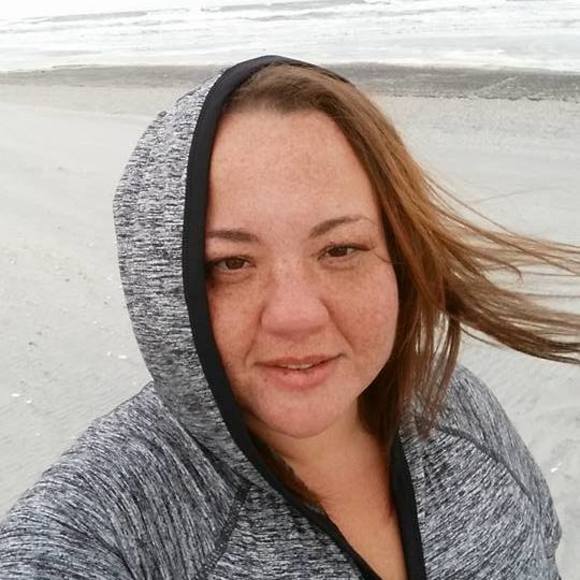 Meet your Posher, Christie - Picture 1 of 1