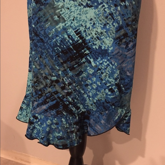 Women's Dress slightly used  LaBella size M - Picture 4 of 4