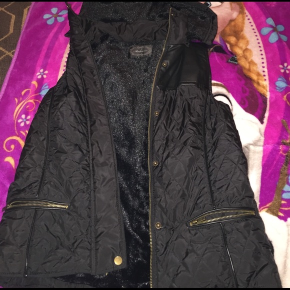 Black vest - Picture 2 of 4