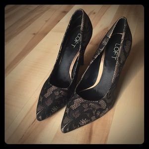 BRAND NEW NEVER WORN Loft French Lace Heels