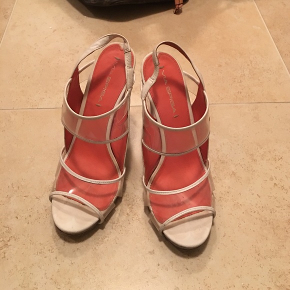 Via Spiga - Picture 2 of 3