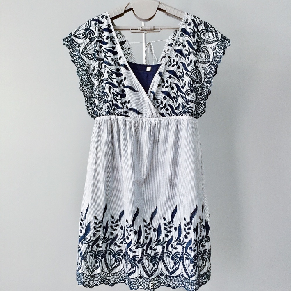 Two by VINCE CAMUTO Embroidered Stripe Dress