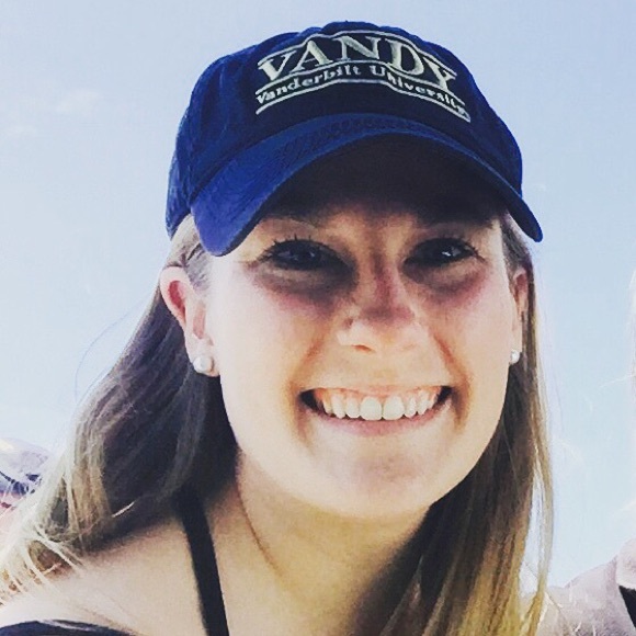 Meet your Posher, Hannah - Picture 1 of 1