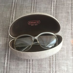 Coach sun glasses