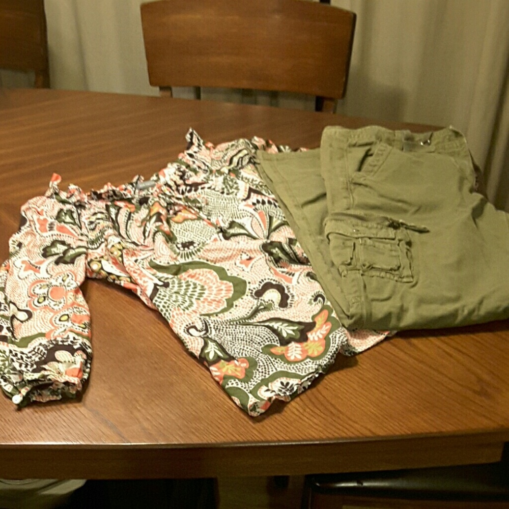 J CREW broken in cargo chinos