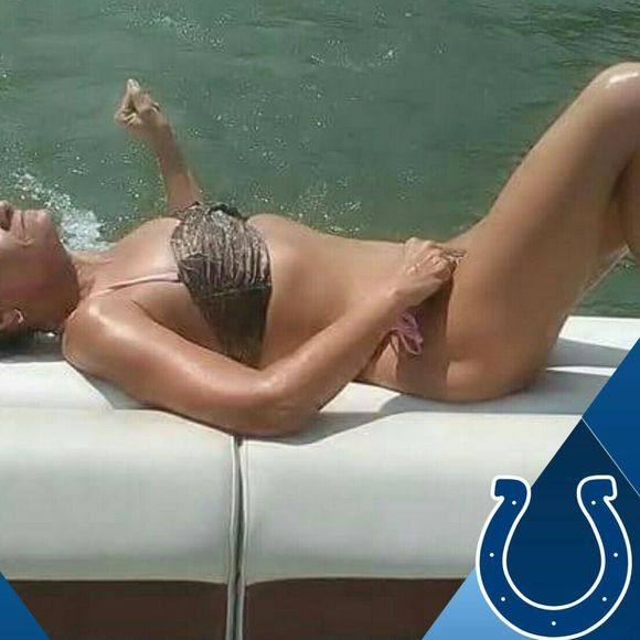 Meet your Posher, Crystal - Picture 1 of 1