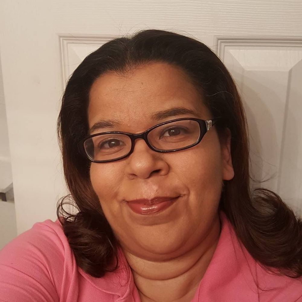 Meet your Posher, Raquel
