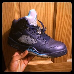 Air Jordan Midnight Navy 5's