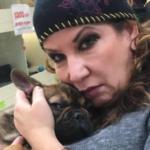 Meet your Posher, Julie