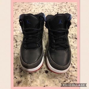 Black & Multicolored Kids Jordan's