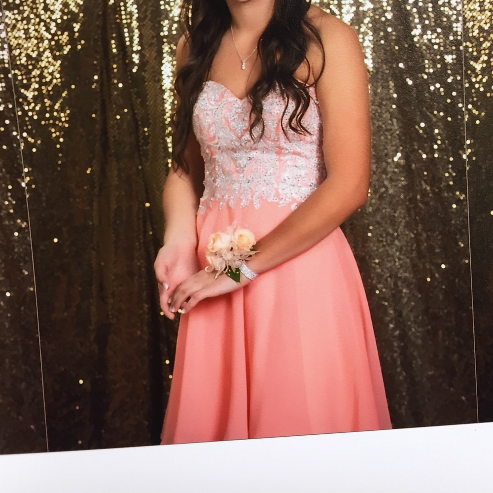 Short Prom Dress - Picture 2 of 2