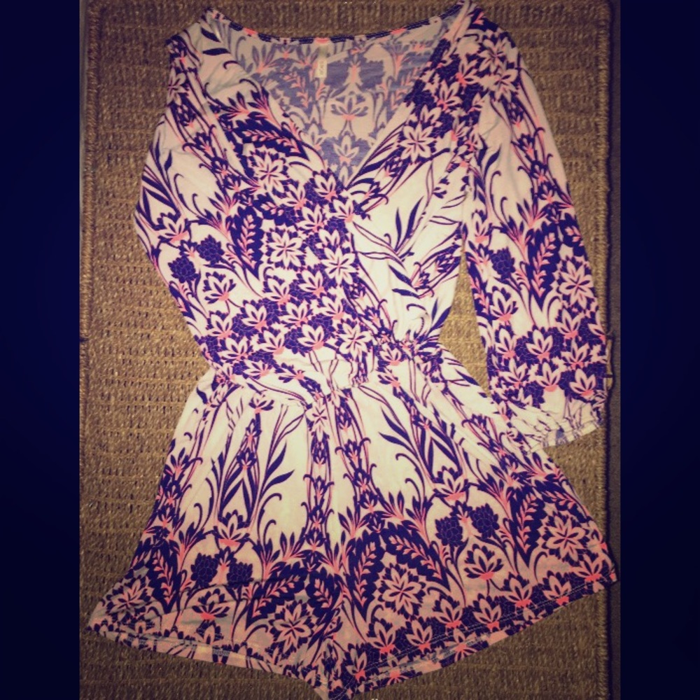 Flowery crepe wrap romper