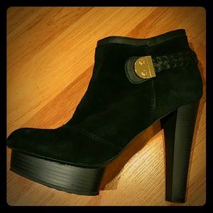Beautiful ankle boots.