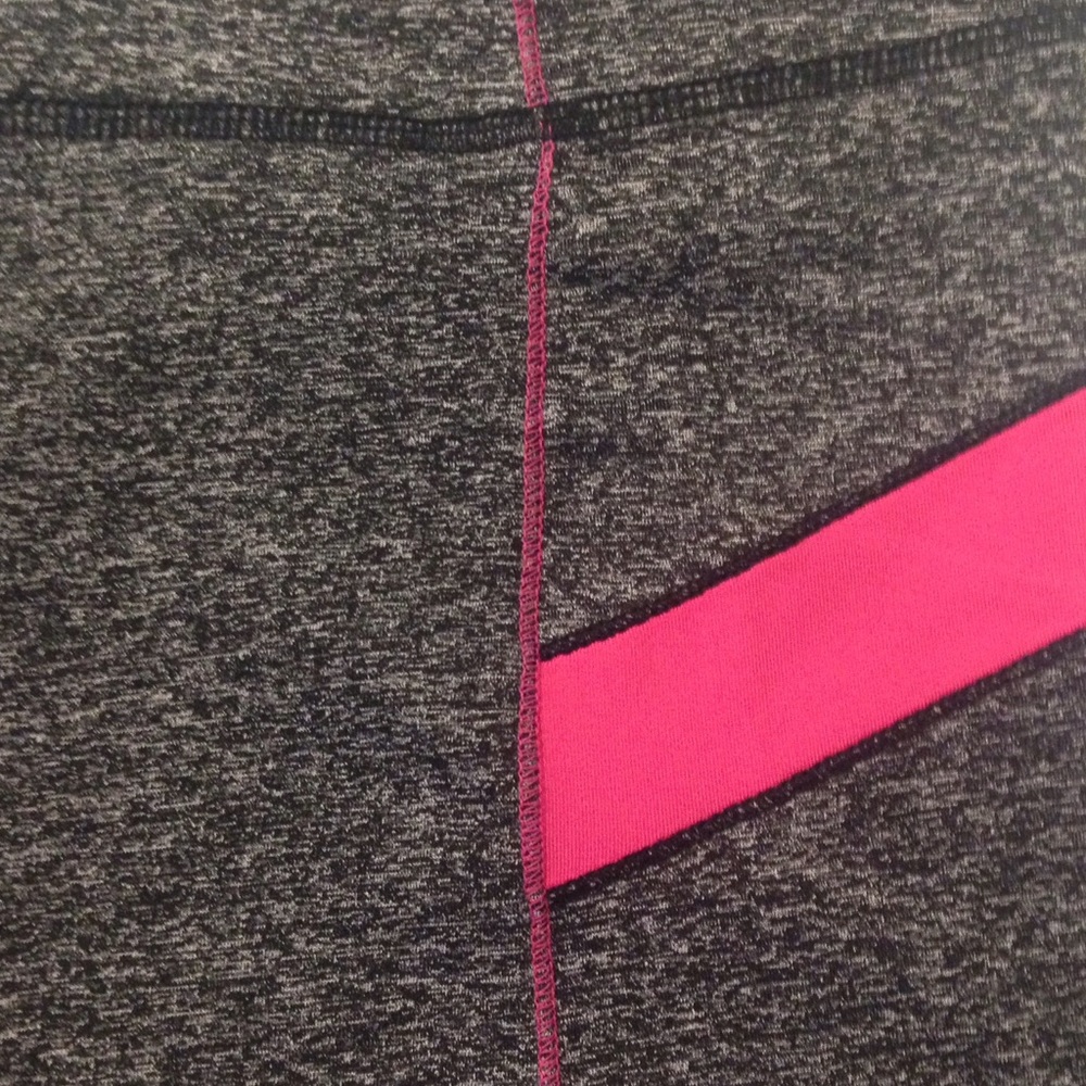 LAST 1❗️NWT Yoga Running Workout Athletic Shorts - Picture 4 of 4