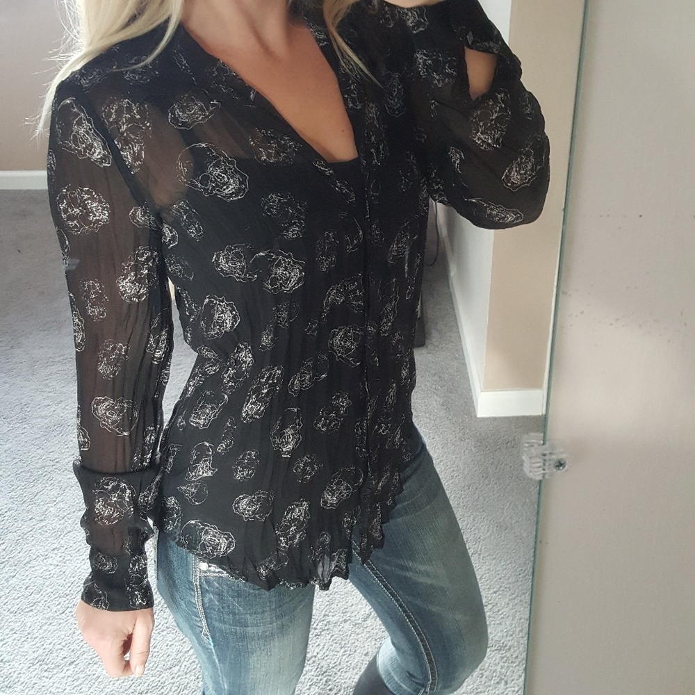 Rock & Republic Sheer Scull Blouse
