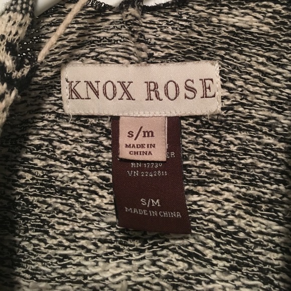 🦄 Knox Rose Blanket Shawl/Poncho - Picture 3 of 4