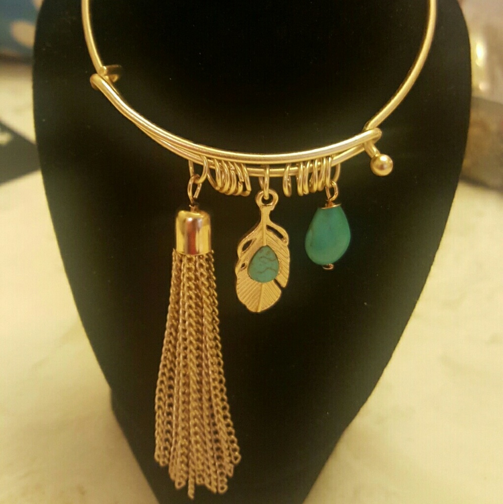 $29 women fashion tassel leaf water drop gold bang