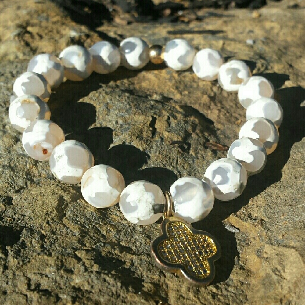 NWOT Love, Poppy Bracelet