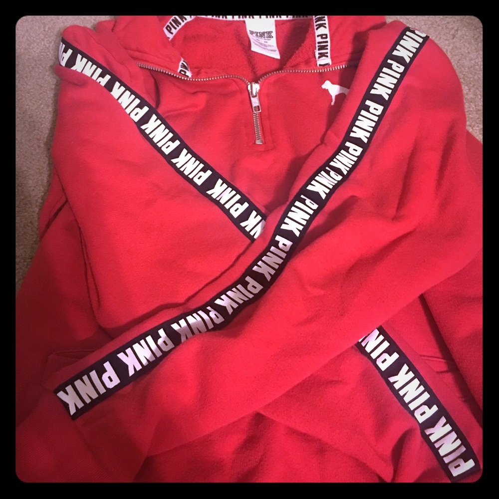 Red VS quarter zip
