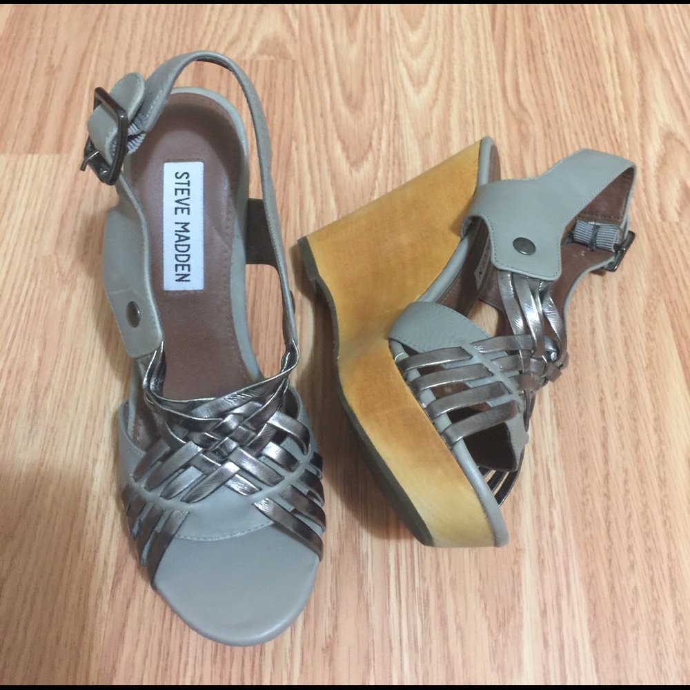 Shoes - Picture 2 of 4
