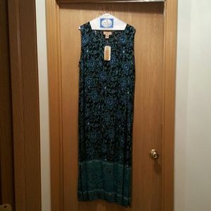 Sleeveless floral/paisley dress
