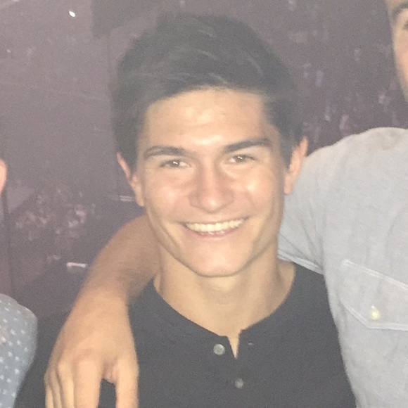 Meet your Posher, Dylan - Picture 1 of 1