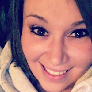 Meet your Posher, Kendra