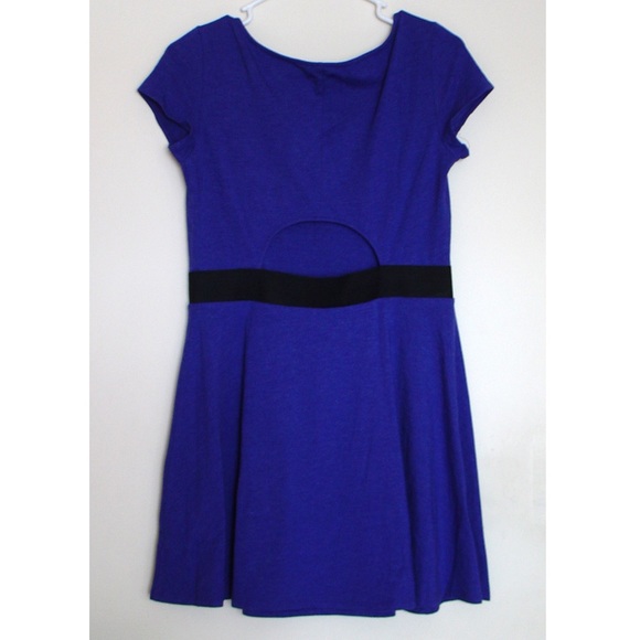 American Eagle Flirty Kate Dress w/Lowback Cutout - Picture 2 of 4