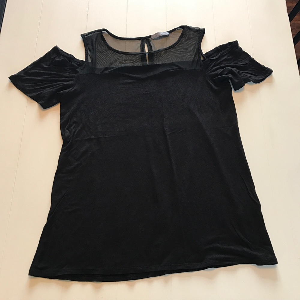 Loveappella Size XL Black Cold Shoulder Top