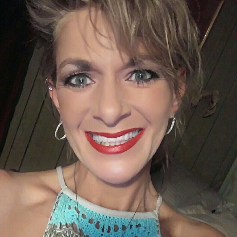 Meet your Posher, Kimberlee