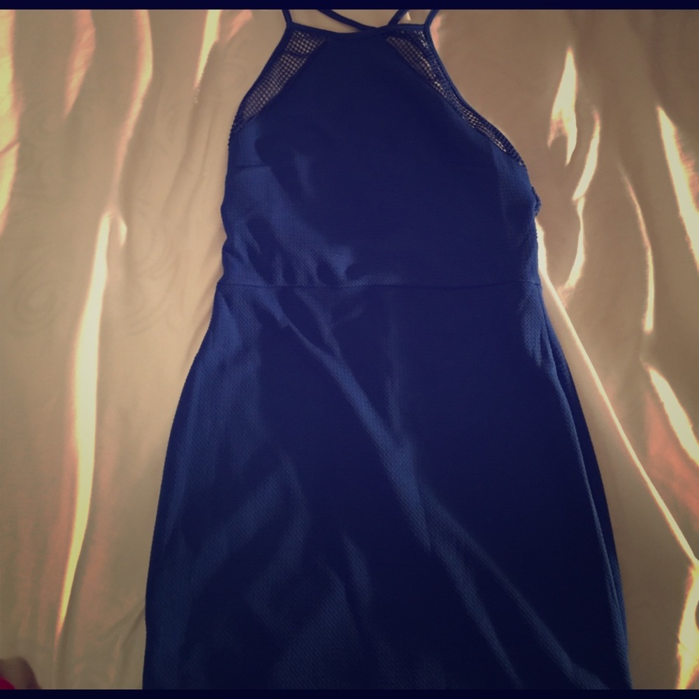 Size medium dress.