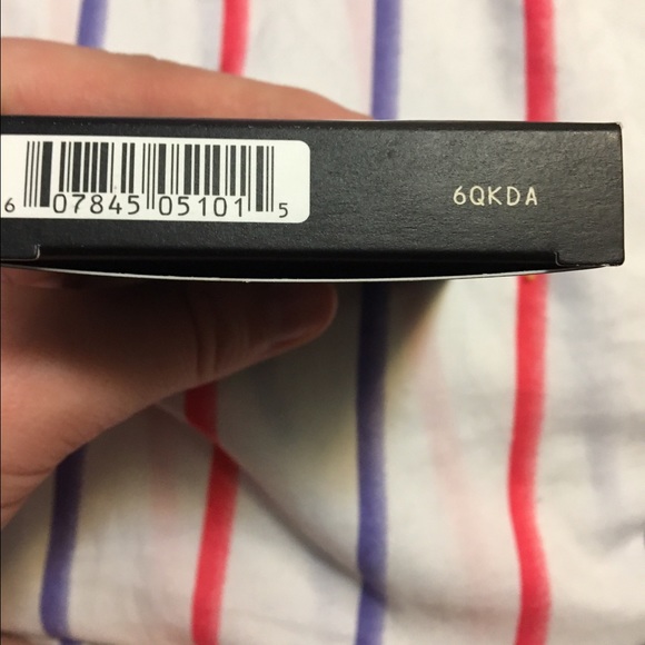 Nars - Picture 3 of 3