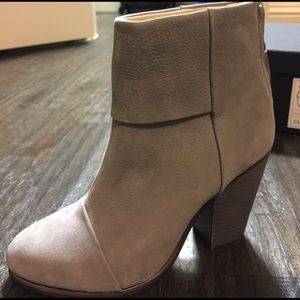 Rag & Bone classic Newbury Gray Nubuck
