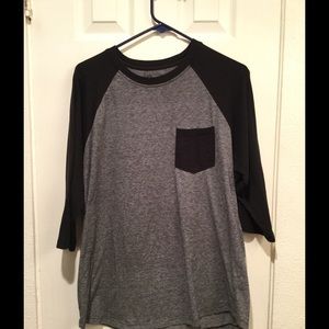 Men's grey and black baseball tshirt
