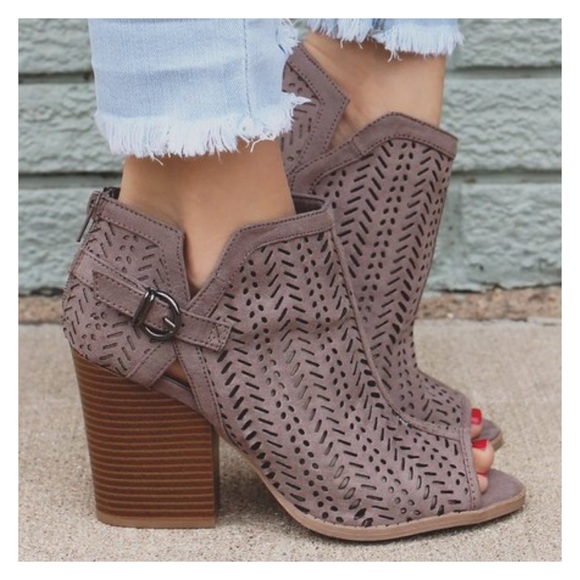 New Arrival- Vegan Suede Peep Toe  Ankle Booties - Picture 3 of 4