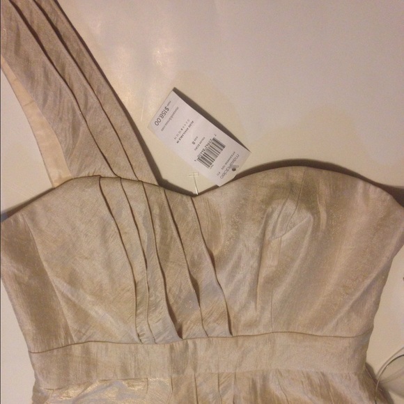champagne ruffle dress One thick shoulder strap , one thin shoulder strap - Picture 8 of 11