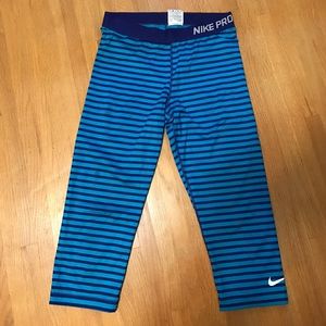 Blue striped L Nike dri fit crops