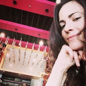 Meet your Posher, Abigail