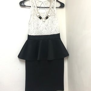 White and black dress! Never worn!