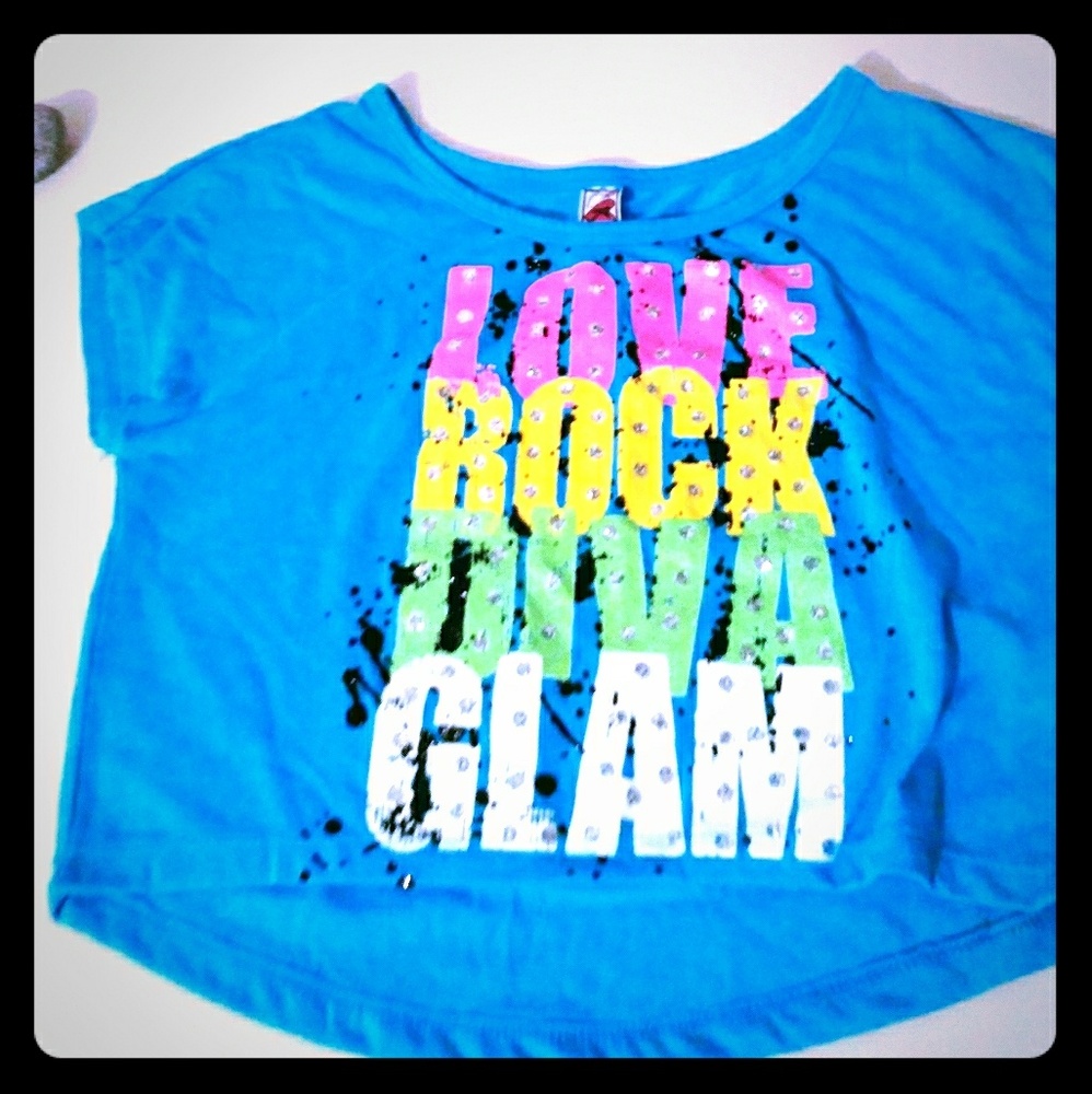 NWOT Knitworks girls Med.blue tshirt with bling.