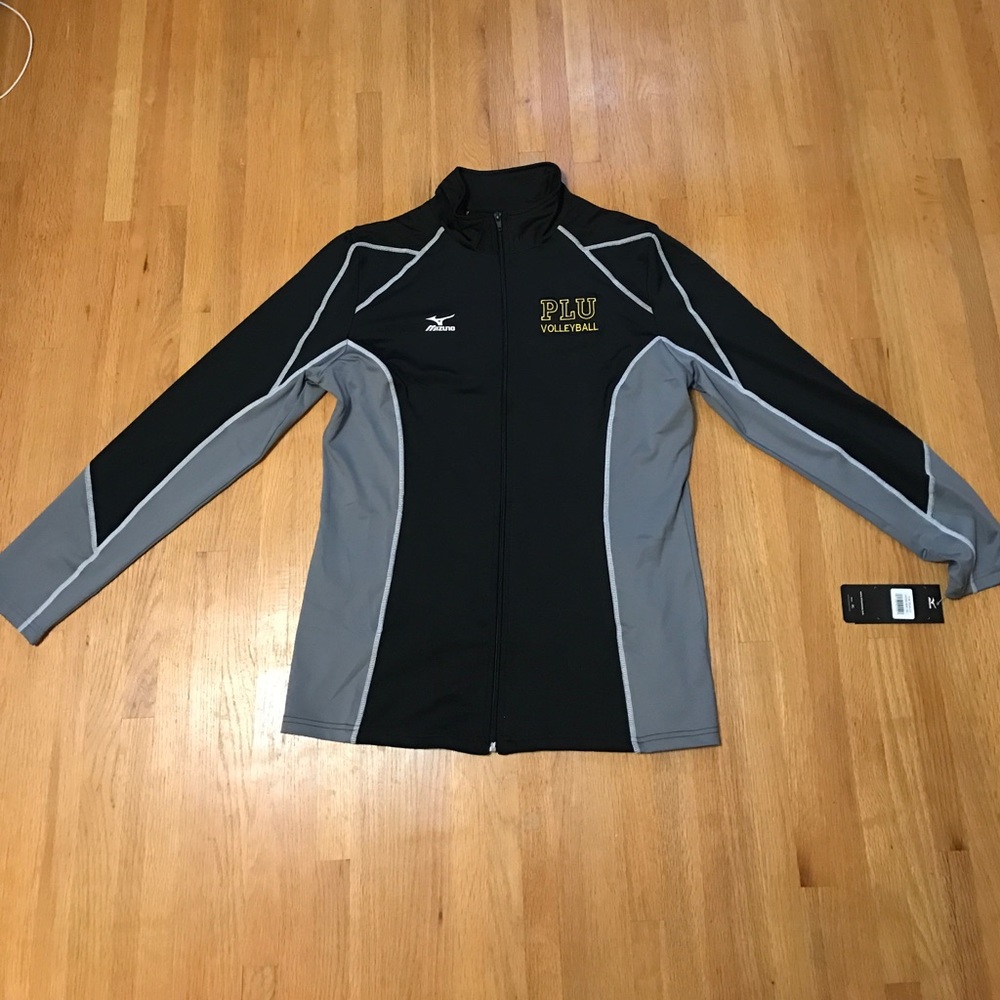 Brand new never worn Mizuno jacket PLU volleyball