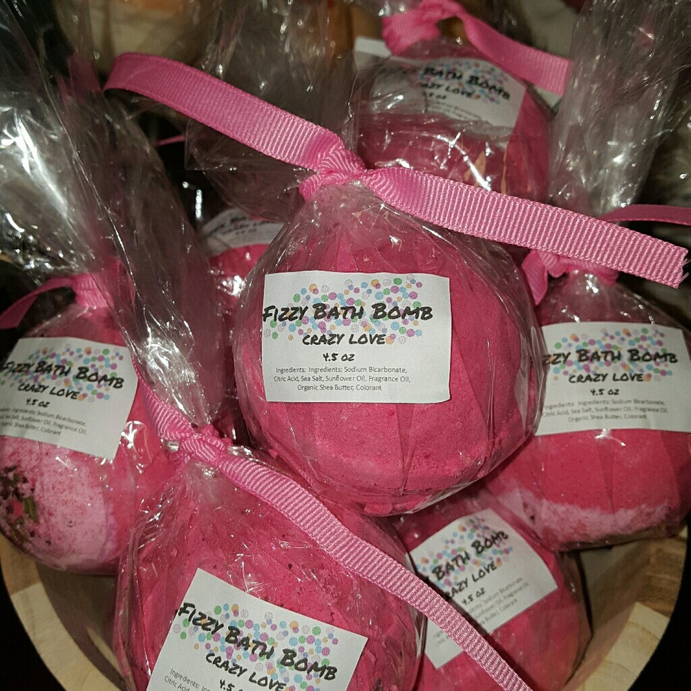 Large bath bombs, bundle of 3.