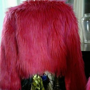💕💕HOT PINK FAKE FUR JACKET  ✨. NWT