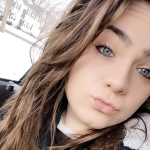 Meet your Posher, Kenzie