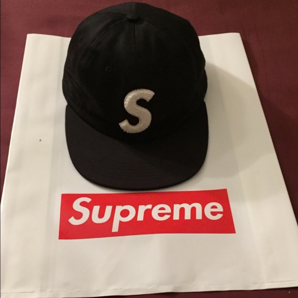 Supreme s panel cap